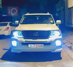 تۆیۆتا لاند کروزەر